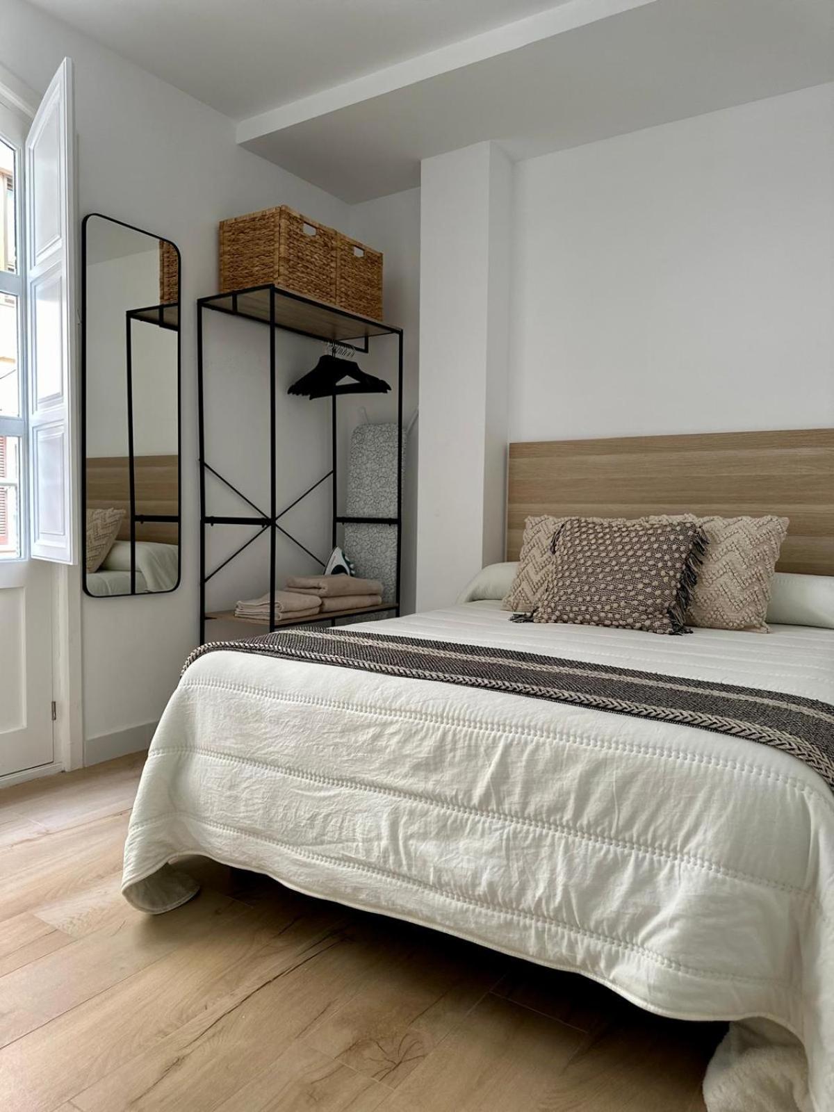 Apartamentos La Hormiga Deluxe Адра Экстерьер фото